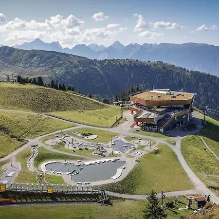 Appartamento In Zillertal Near Spieljochbahn Fügen